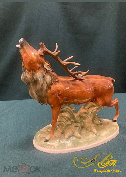 Фарфоровая фигурка " Олень" Германия. Винтаж.