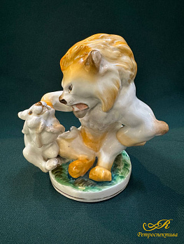 Фарфоровая статуэтка " Заяц во хмелю" ЛФЗ СССР 1950 - 1954 г.г.