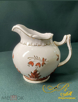 Фарфоровый молочник " Барбарис" Дулево. 1954 -1965 г.г. СССР.