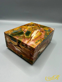  Шкатулка сибайская яшма (Пикассо). Размер 14,5х11х6,5 см, крепления бронза