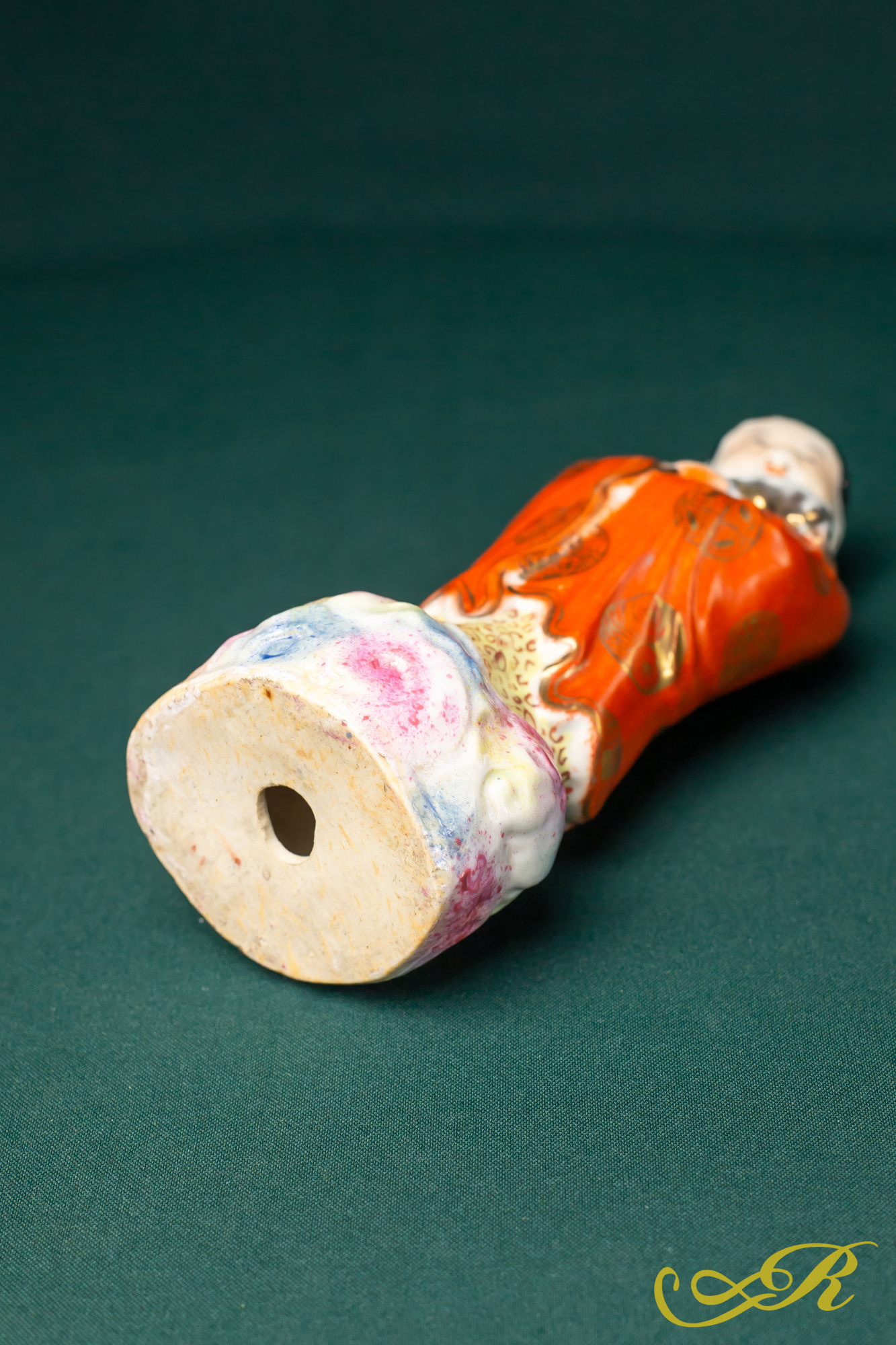 Фарфоровая статуэтка. Китай 1960 г. 